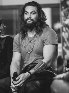🍻 Jason Momoa актер, знаменитость, портрет, мужчина, борода, черно-белый telegram sticker