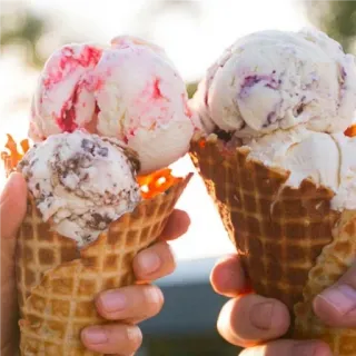 😋 ice cream, dessert, food, cone, sweet, treat telegram sticker