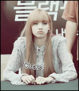 🦋 Lisa OLENS K-Pop, cantor, idol, Lisa, Blackpink whatsapp sticker