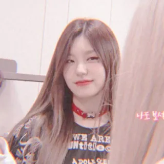 🐧 WE ARE UNTITLED A POLITIC kpop, garota, idol, coreano, moda, fofo, estilo telegram sticker