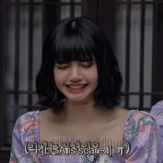 😩 Lisa 리사[LISAis scared] ㅠ K-pop, penyanyi, selebriti, emosi, menangis, Lalisa Manobal whatsapp sticker