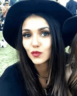 🥀 mujer, sombrero, retrato, cara, persona, belleza, morena, maquillaje telegram sticker