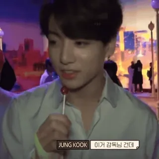 🇰🇷 Jungkook JUNG KOOK 이거 감독님 건데 kpop, ca sĩ, kẹo mút, nam, Hàn Quốc whatsapp sticker