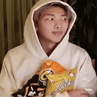 🤍 kpop, sänger, person, mann, snack, chips telegram sticker