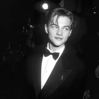 ⛓ Leonardo DiCaprio 演员, 名人, 肖像, 黑白, 燕尾服 telegram sticker