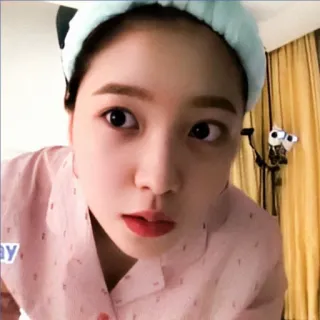 🧖‍♀ telegram sticker