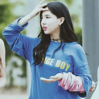🖇 NICE BOY woman, portrait, person, kpop, celebrity, blue shirt, nice boy telegram sticker