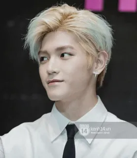 🕸 kenh14.vn man, blonde hair, tie, k-pop, idol, fashion, portrait, earring telegram sticker