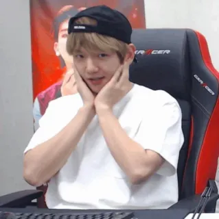 ❄️ homem, kpop, gamer, selfie, asiático, pessoa, sorriso whatsapp sticker