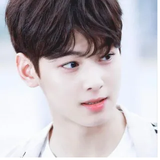😐 kpop, k-pop, Idole, Chanteur, Acteur, Portrait whatsapp sticker