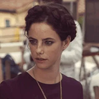🕸 Frau, Porträt, Gesicht, Person, Brünette, Kaya Scodelario whatsapp sticker