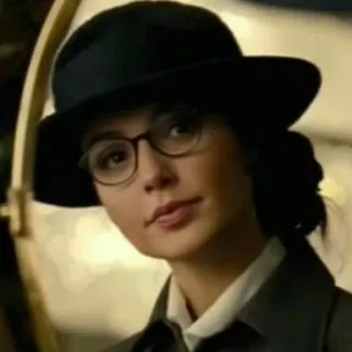 🙂 Diana Prince Wonder Woman gal gadot, glasses, hat, diana prince, wonder woman, woman, actress, movie telegram sticker