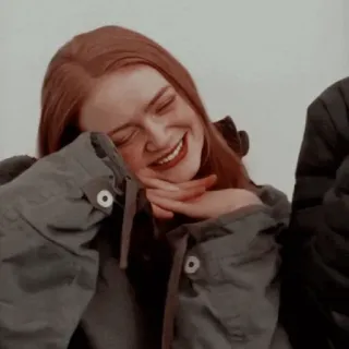 🥕 Frau, rote Haare, lächelnd, Jacke, Porträt, fröhlich, süß whatsapp sticker