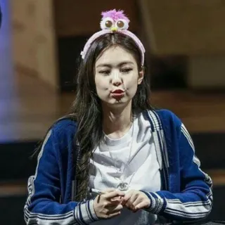 🐤 Jennie Person, K-Pop, Sänger, Idol, Promi, Porträt, Frau telegram sticker