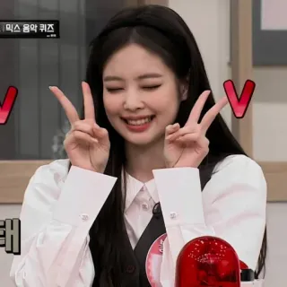 🍒 Jennie K-pop, Idole, Chanteur, Signe de paix, Célébrité telegram sticker