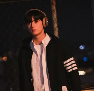 💙 人, 男性, ヘッドホン, カジュアル, ポートレート, 韓国 telegram sticker