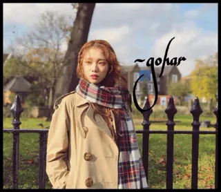 🥀 gohar 여자, 인물 사진, 가을, 패션, 트렌치 코트, 스카프 telegram sticker