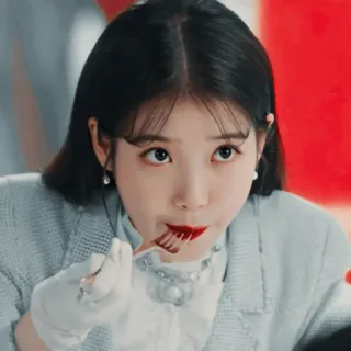 ✨️ IU IU, eating, fork, korean, actress, singer telegram sticker