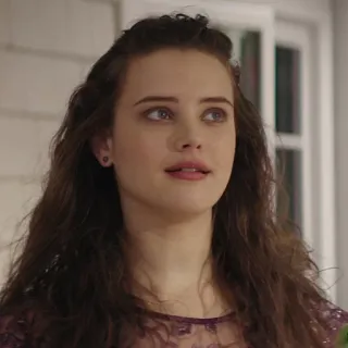 😐 Hannah Baker 13 Reasons Why persona, donna, viso, ritratto, personaggio, attrice, teen drama whatsapp sticker