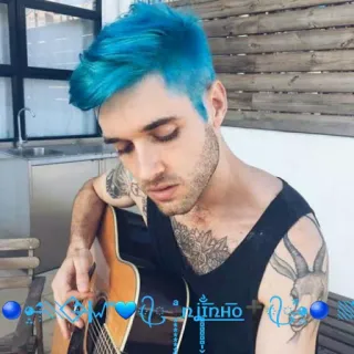 🎧 Julinho Mann, blaue Haare, Gitarre, Musik, Porträt telegram sticker