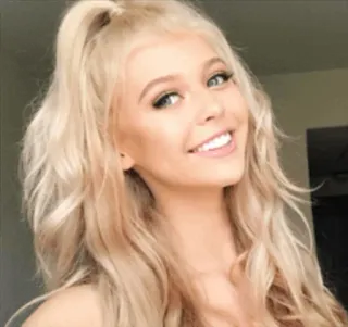 🌸 woman, blonde, portrait, girl, smile whatsapp sticker