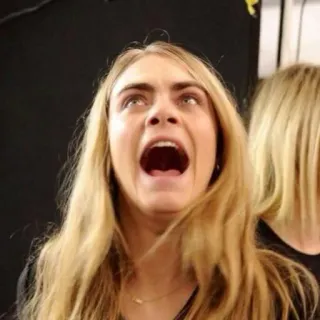 😫 faccia, donna, urlo, bocca aperta, espressione, bionda telegram sticker