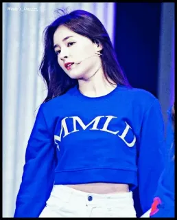 🌸 MMLL 女性, K-POP, アジア, 歌手, ダンサー, 有名人 telegram sticker