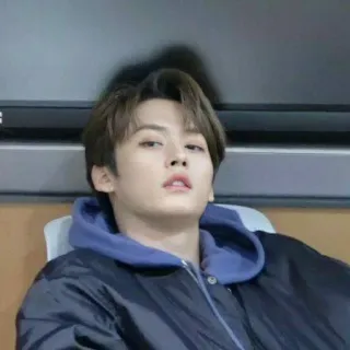 🤨 whatsapp sticker