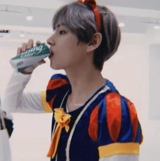 🤧 kpop, Bạch Tuyết, Thần tượng, Váy, Cosplay, Soda telegram sticker