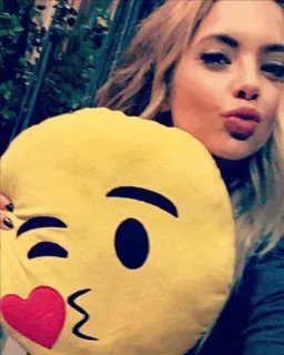 😘 emoji, kissen, kuss, herz, frau, selfie telegram sticker