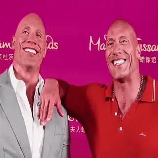 🗿 Dwayne Johnson Dwayne Johnson, The Rock, Schauspieler, Promi, Wachsfigur, Porträt whatsapp sticker