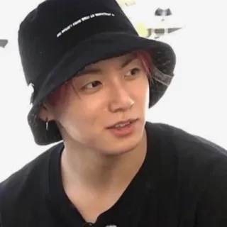🍁 Jungkook Jungkook, K-Pop, BTS, Penyanyi, Bucket Hat, Musik whatsapp sticker