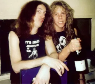 🍺 IT'S DEAD WHATEVER IT IS metallica, band, musica, anni '80, metal telegram sticker