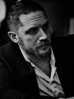 🔚 Tom Hardy นักแสดง, ผู้ชาย, คนดัง, ภาพเหมือน, ขาวดำ telegram sticker