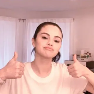 👛 Selena Gomez певец, актриса, большой палец вверх, портрет, знаменитость, женщина telegram sticker
