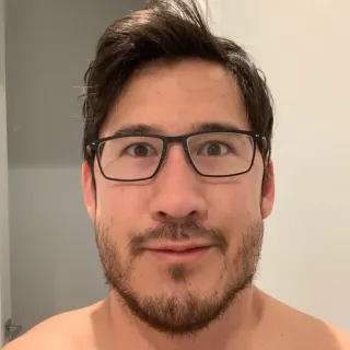 😁 Markiplier Youtubeur, Markiplier, Lunettes, Homme, Personnalité Internet, Streamer, Joueur telegram sticker
