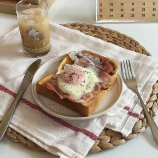🍽 DATA PISHIO essen, frühstück, ei, toast, speck whatsapp sticker