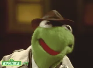 😑 Kermit Sesame Street SESAME STREET 02 Кермит Лягушонок, Улица Сезам, Маппет, шляпа, тренч, зеленый, телешоу telegram sticker