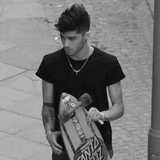 🖇 Zayn Malik zayn malik, 滑板, 男人, 名人 telegram sticker