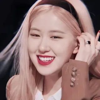 🧸 Rose Rose, K-pop, chanteuse, célébrité, femme telegram sticker