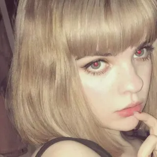 🌻 Frau, Porträt, Mädchen, Gesicht, blond, Augen telegram sticker