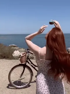 🍓 donna, bicicletta, spiaggia, fiori, mare, estate, esterno telegram sticker