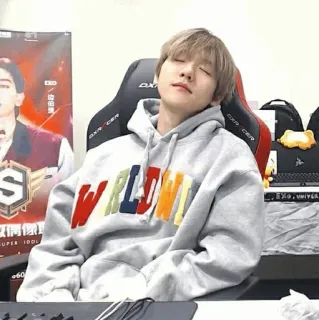 🥡 WRLDWIDE kpop, idol, exo, música, cantor, baekhyun telegram sticker