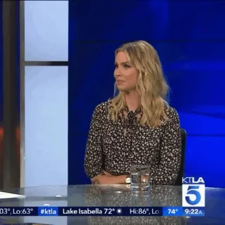 🐾 #ktla ktla, notizie, televisione telegram sticker