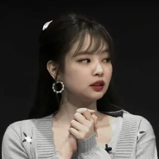 🍒 femme, boucles d'oreilles, coréen, portrait, personne telegram sticker