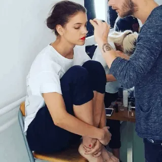 🌩 maquillage, mannequin, mode, beauté, portrait, photographie whatsapp sticker