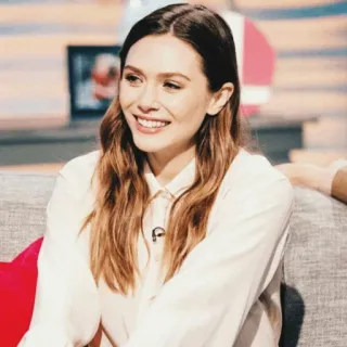 🌜 Elizabeth Olsen celebrity, actress, portrait, woman, elizabeth olsen, smiling telegram sticker