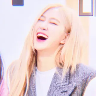 🍭 mujer, riendo, pelo rubio, retrato, sonrisa telegram sticker
