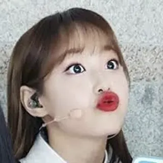 🐠 pessoa, mulher, kpop, cantor, ídolo telegram sticker