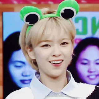 Lovely JeongYeon V.2 telegram stickers